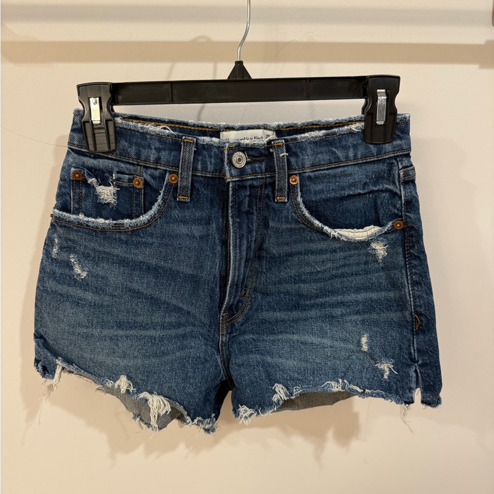 Abercrombie & Fitch Curve Love High Rise Mom Short